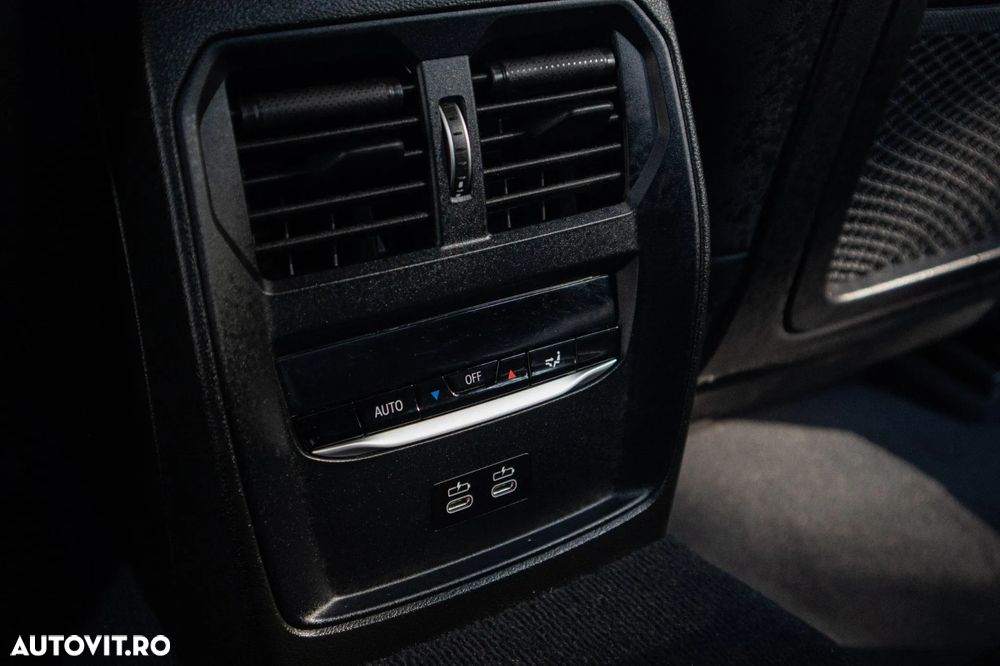 BMW Seria 3 330e Aut. M Sport - 35