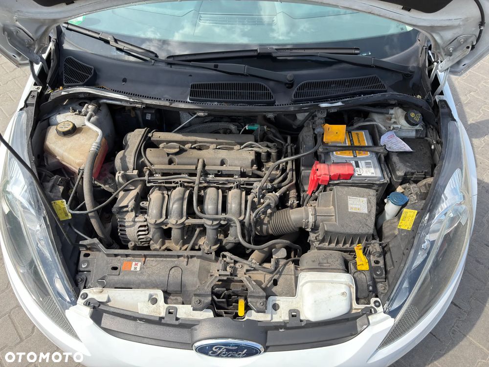 Ford Fiesta 1.25 Trend Edition - 32