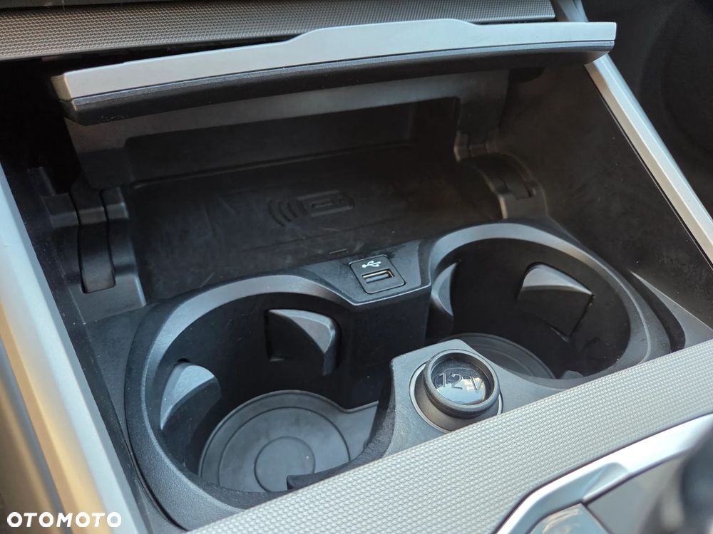 BMW Seria 3 318d Advantage - 21