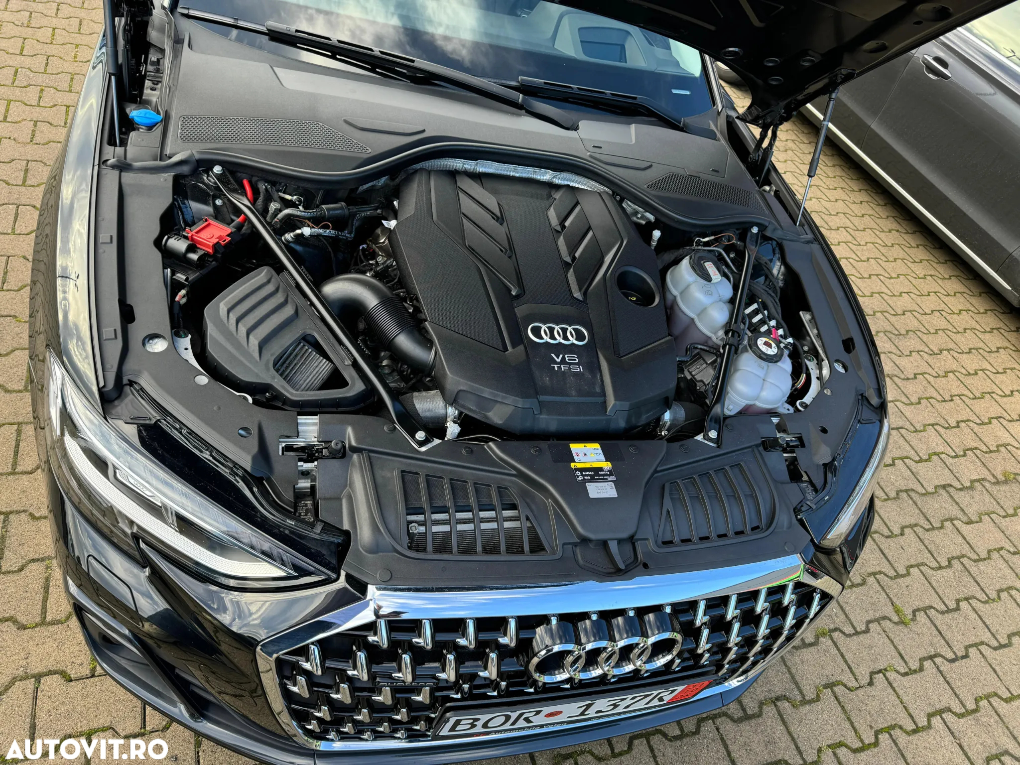 Audi A8 - 5