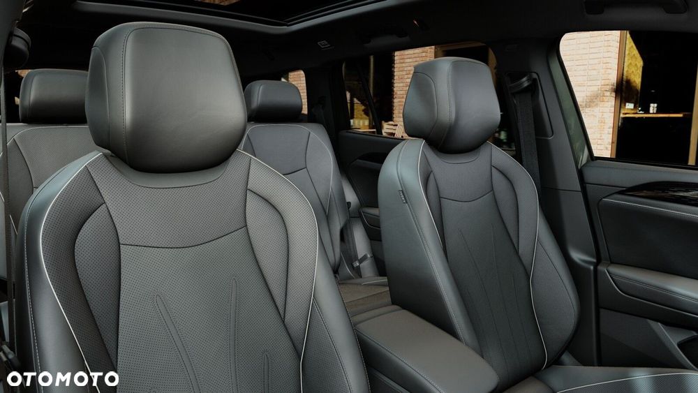 Volkswagen Tayron 2.0 TDI SCR Elegance DSG - 12