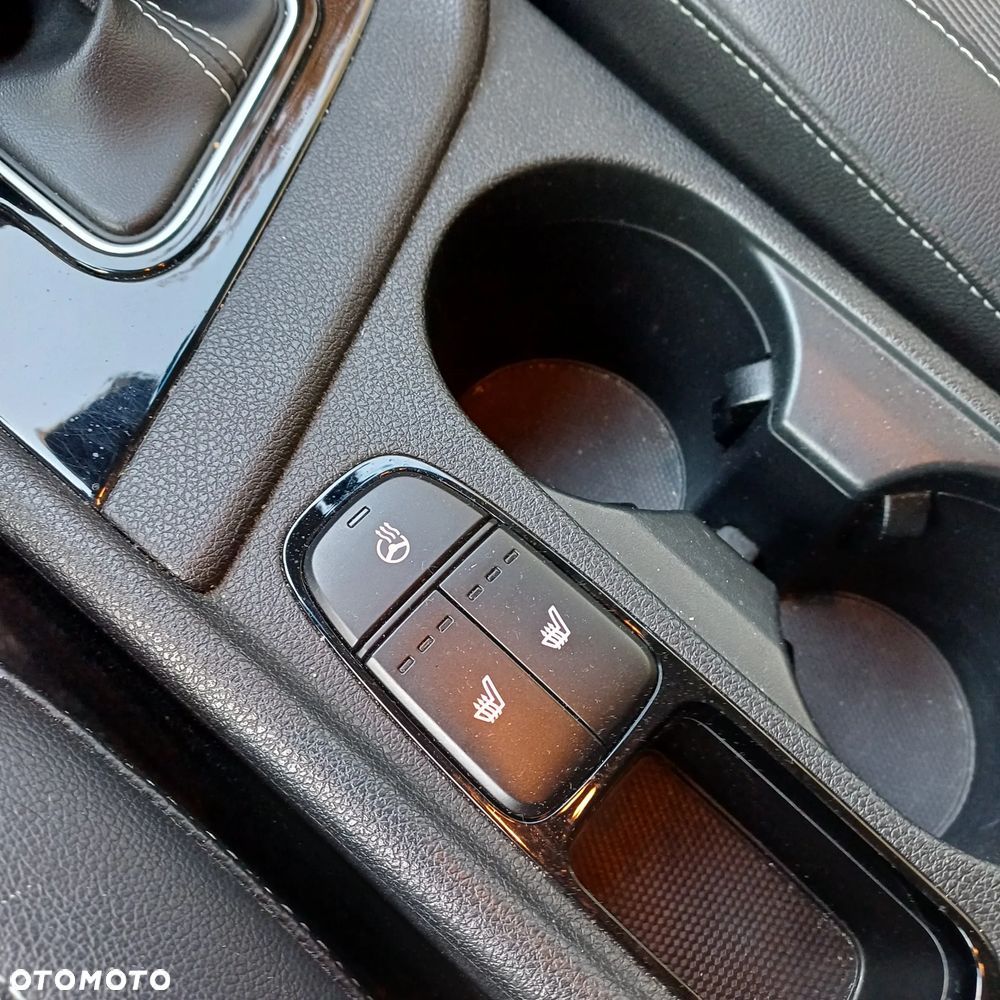 Kia Niro 1.6 GDI Hybrid L - 12