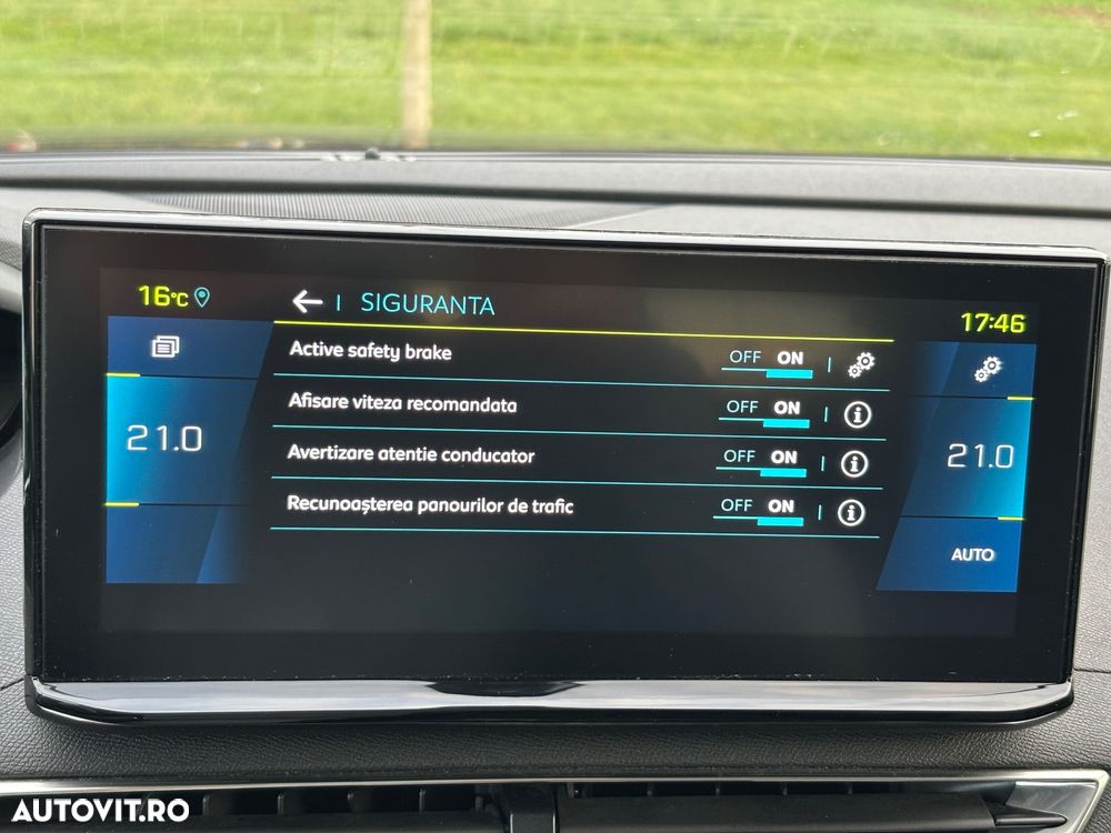 Peugeot 3008 225 e-EAT8 Allure Pack - 29