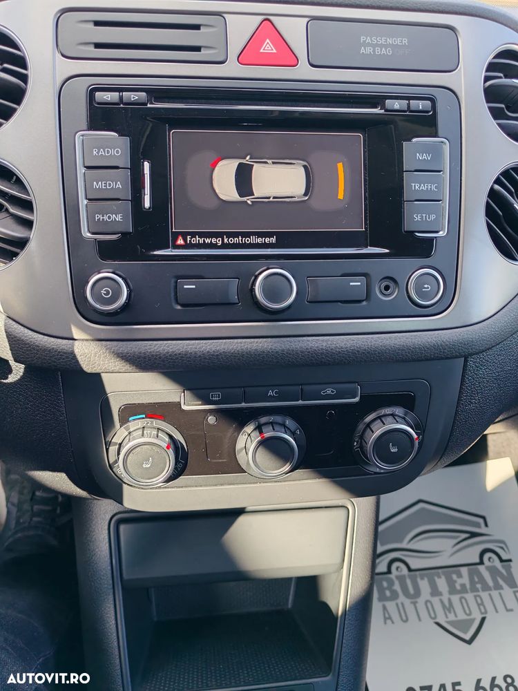 Volkswagen Tiguan 2.0 TDI DPF BlueMotion Technology Sport & Style - 23