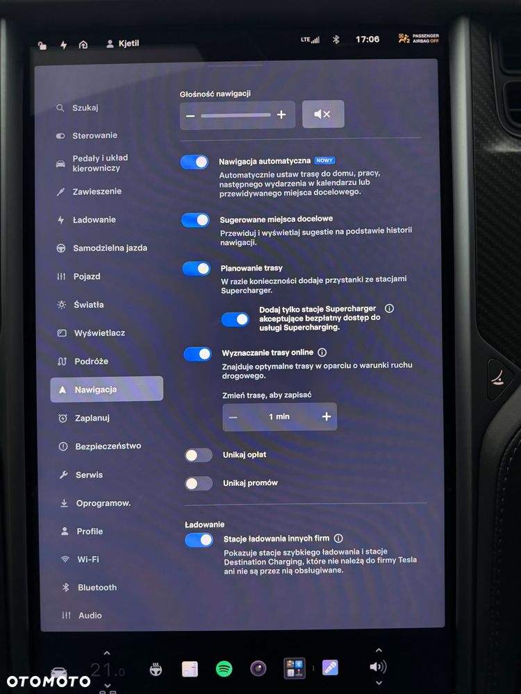 Tesla Model S - 29