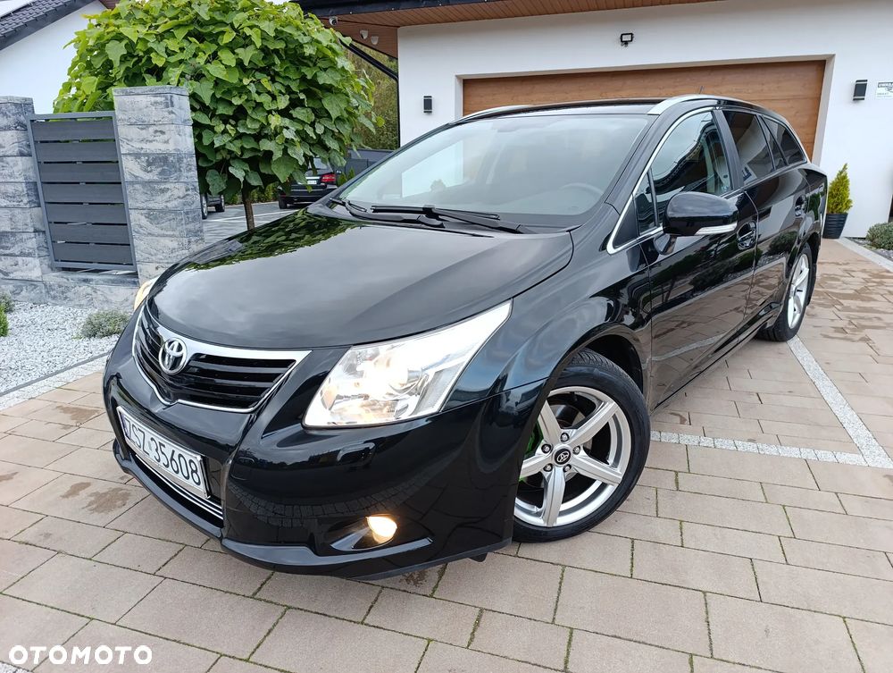 Toyota Avensis - 1