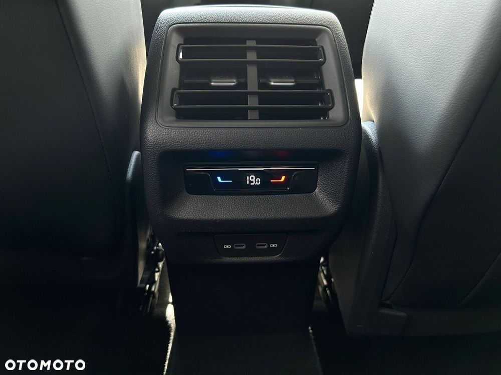 Volkswagen Tiguan - 26
