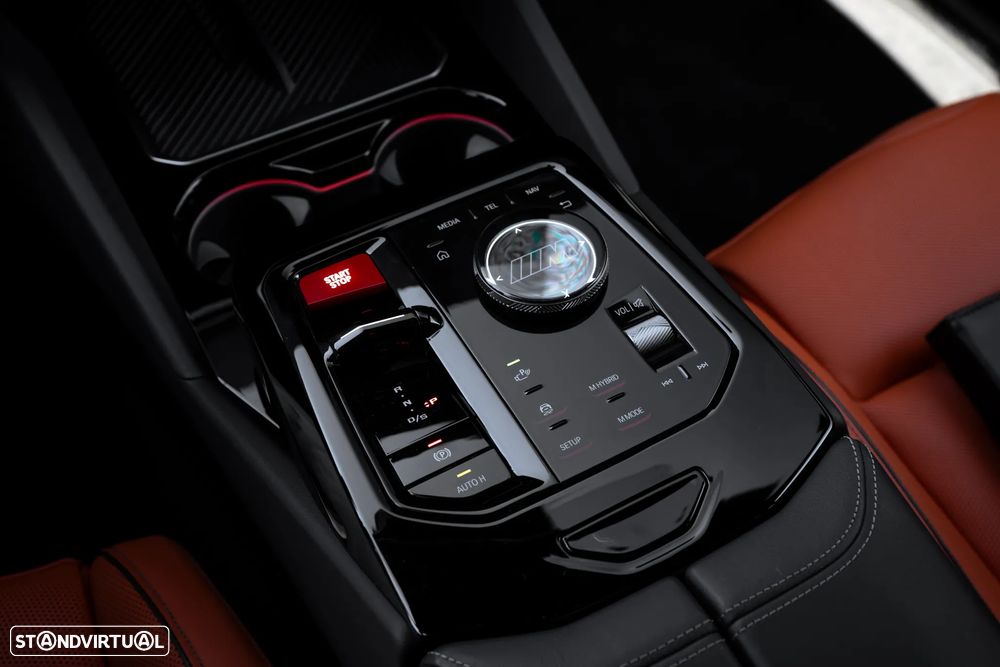 BMW M5 xDrive - 16