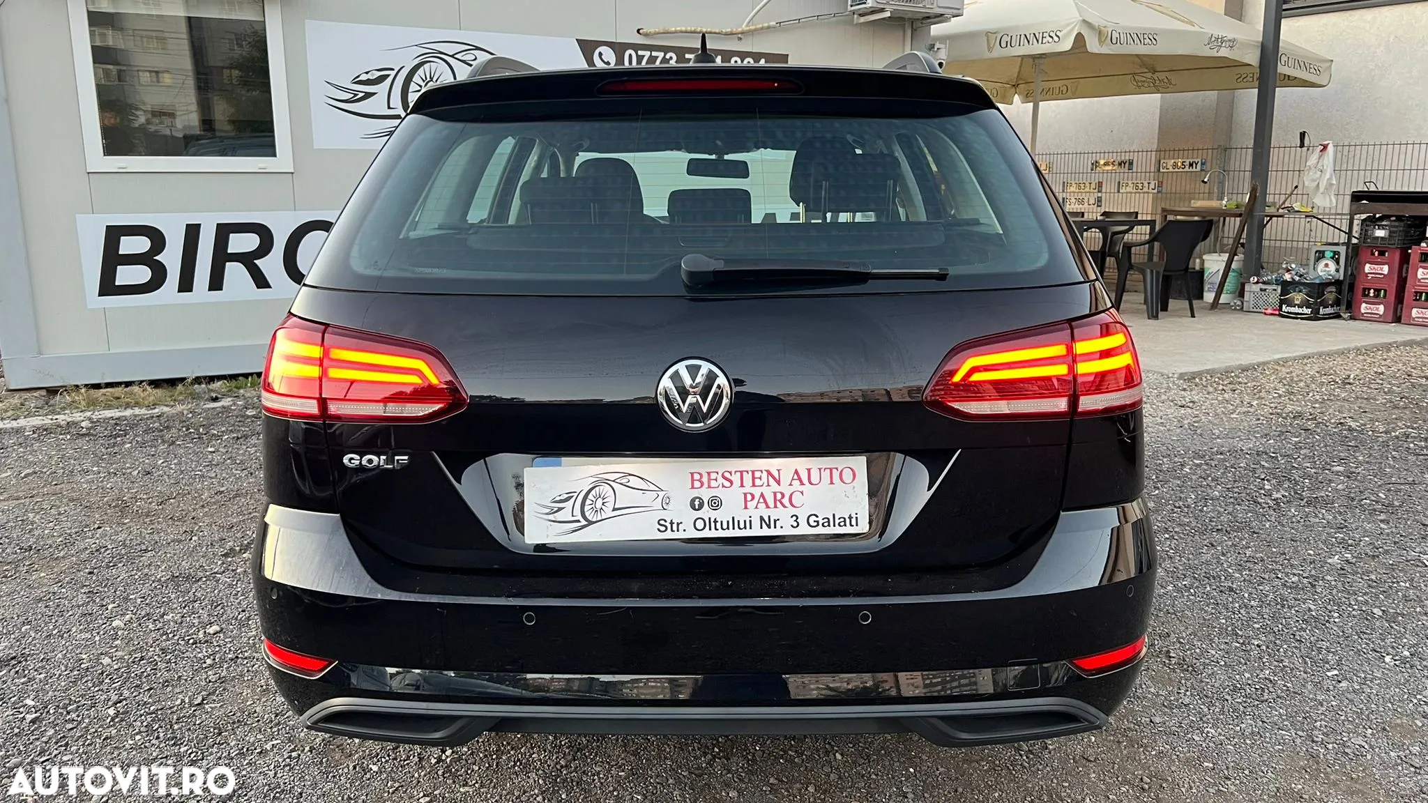 Volkswagen Golf - 31