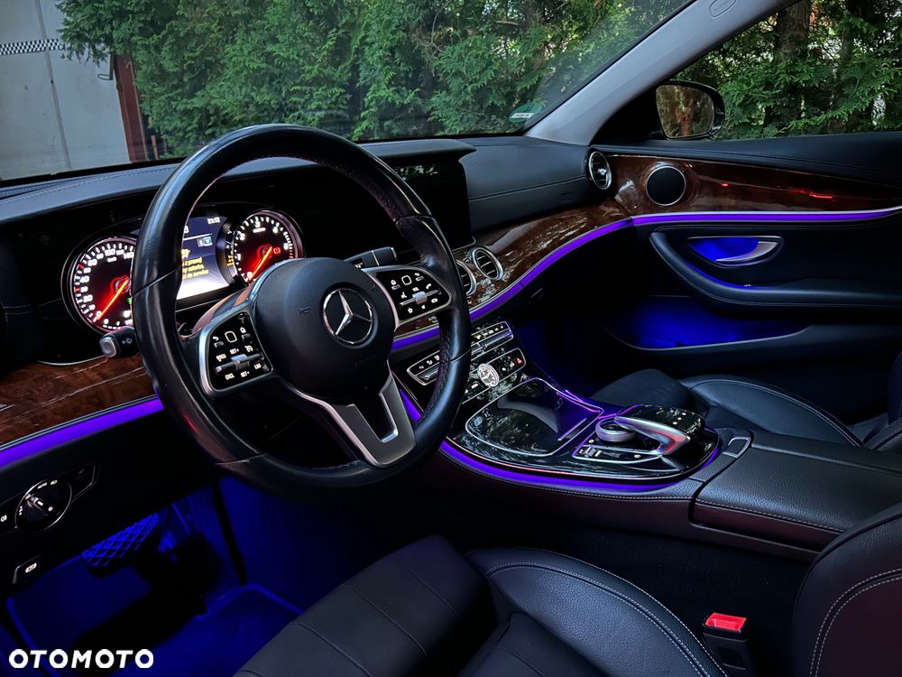 Mercedes-Benz Klasa E 220 d Avantgarde - 21
