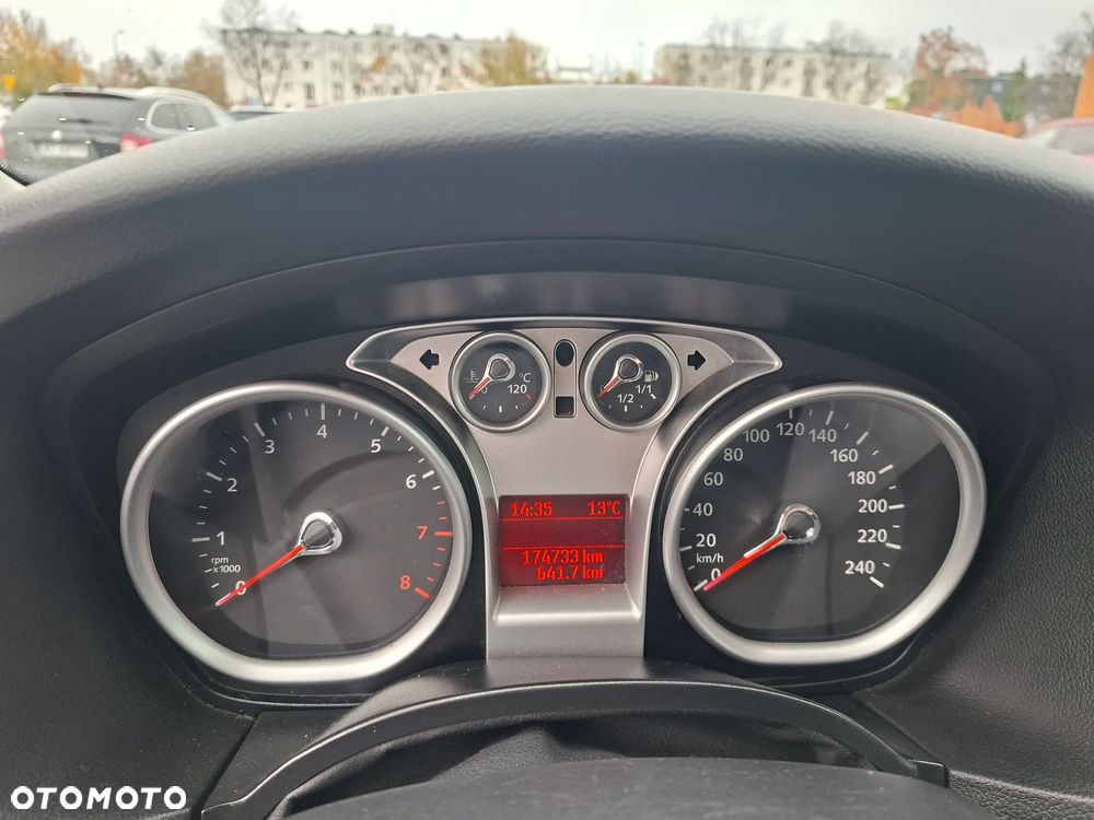 Ford Focus - 8