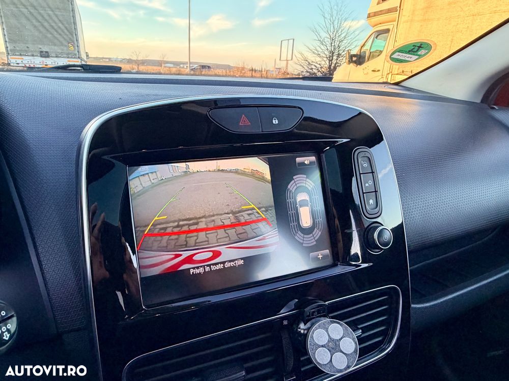 Renault Clio (Energy) dCi 90 Bose Edition - 21