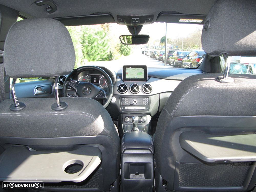 Mercedes-Benz B 180 d Urban - 28