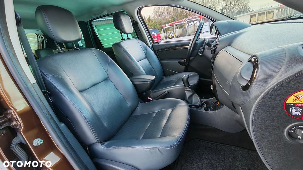 Dacia Duster SCe 115 4x2 Prestige - 28