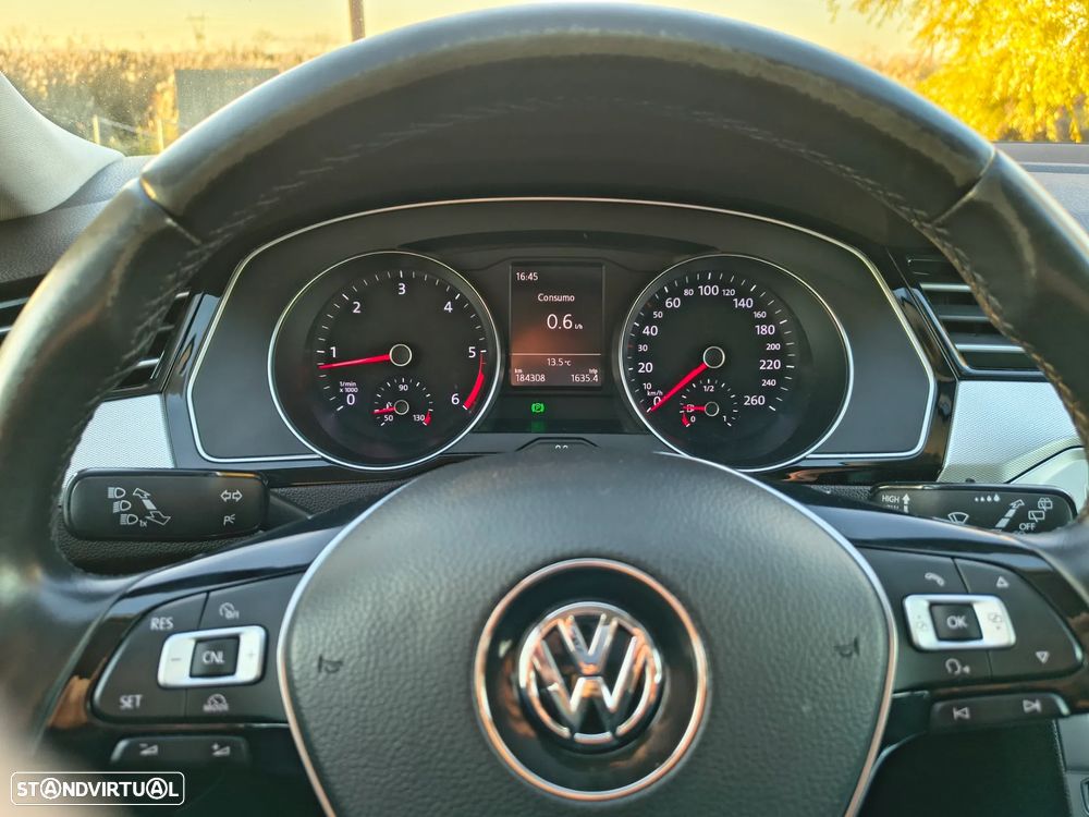 VW Passat Variant 1.6 TDI Confortline - 8