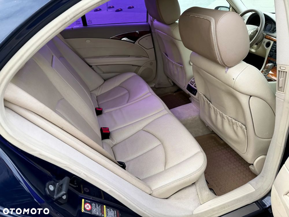 Mercedes-Benz Klasa E 280 CDI T Elegance - 20