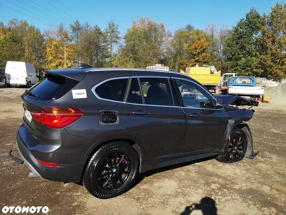 BMW X1 sDrive18d Advantage sport - 1