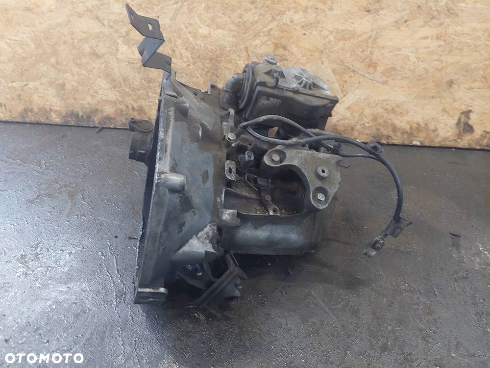 SKRZYNIA BIEGÓW PÓŁAUTOMAT CITROEN C3 I 1.4 HDI 20CP65 - 2