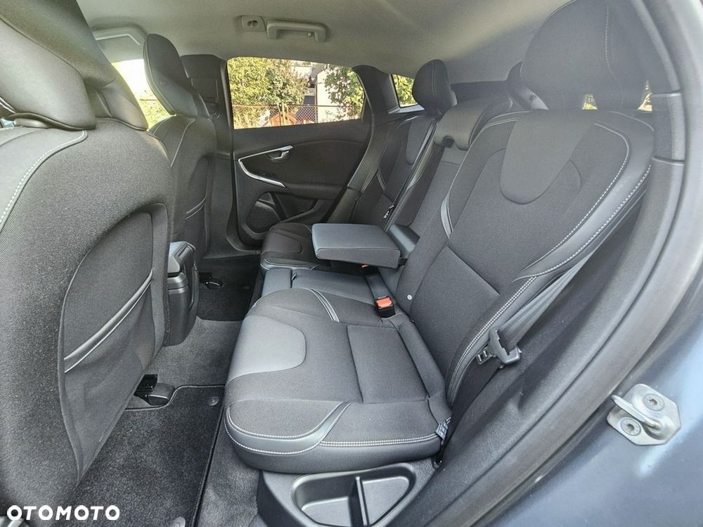 Volvo V40 D2 Momentum - 15