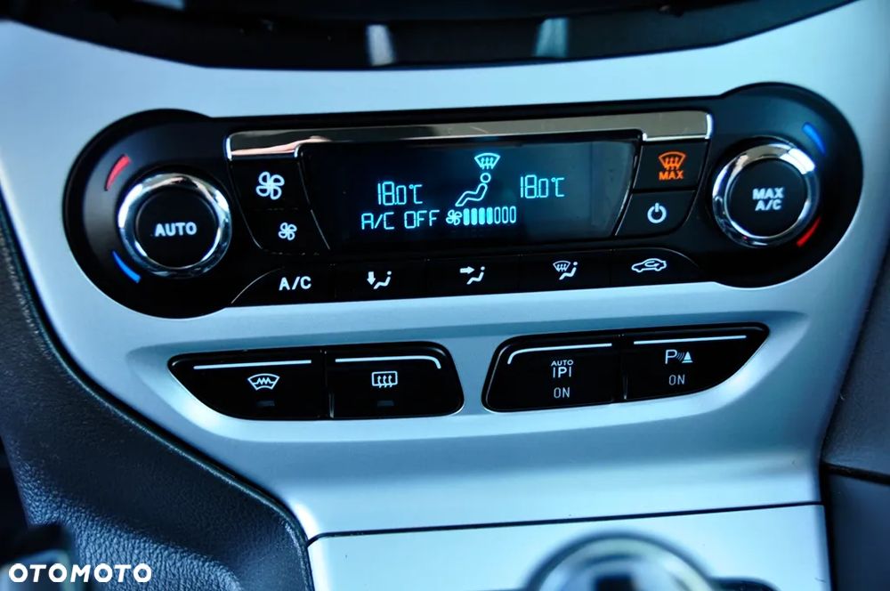 Ford Focus 1.6 TI-VCT Titanium - 16