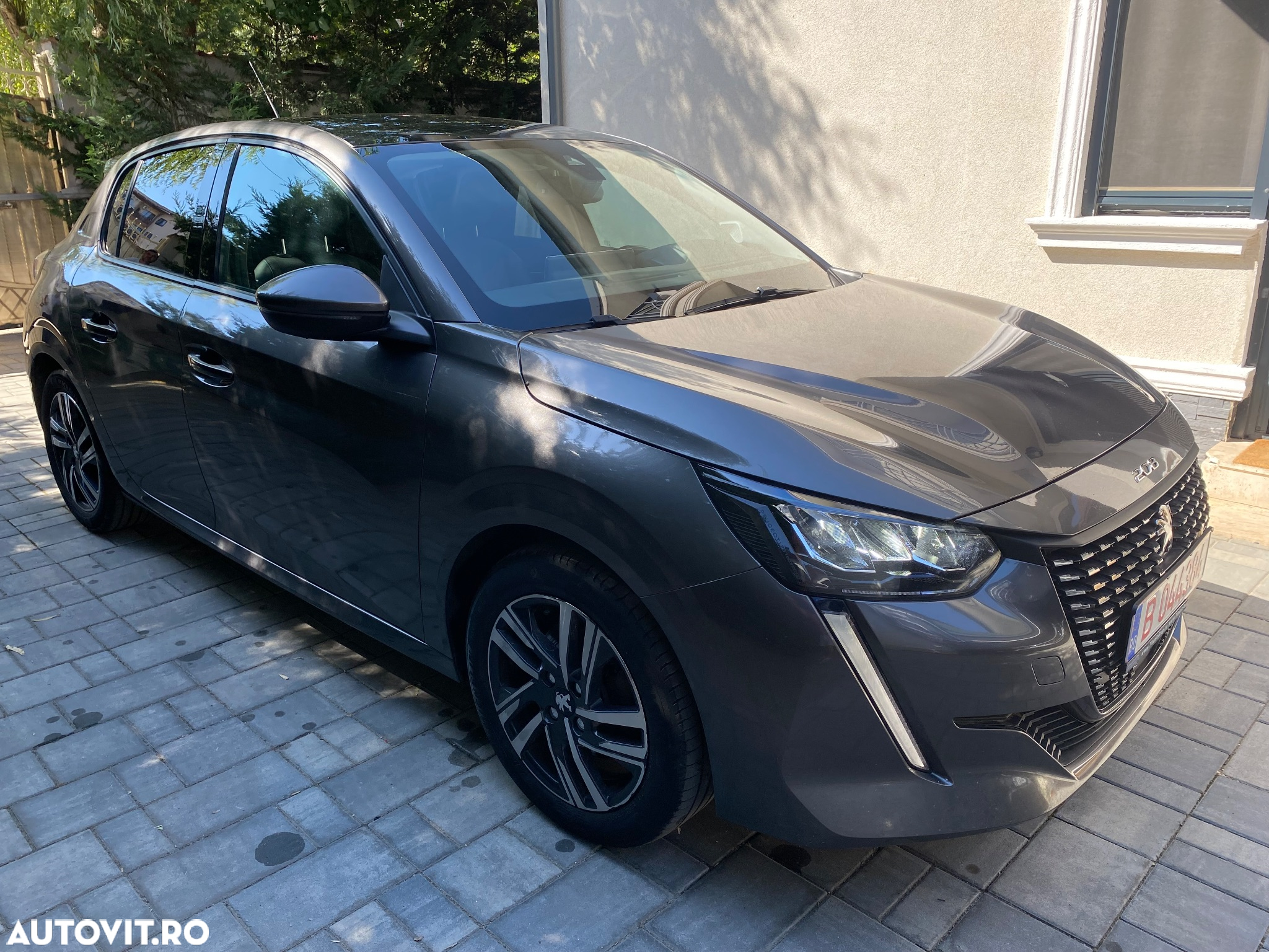 Peugeot 208 PureTech 100 EAT8 Allure Pack - 26