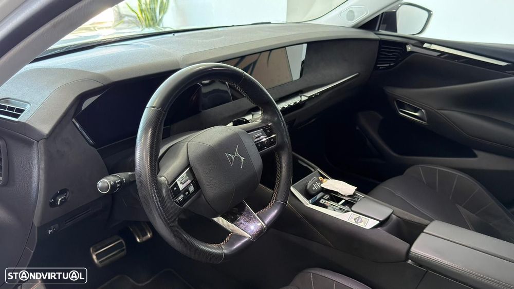 DS DS4 1.5 BlueHDi Performance Line+ EAT8 - 6