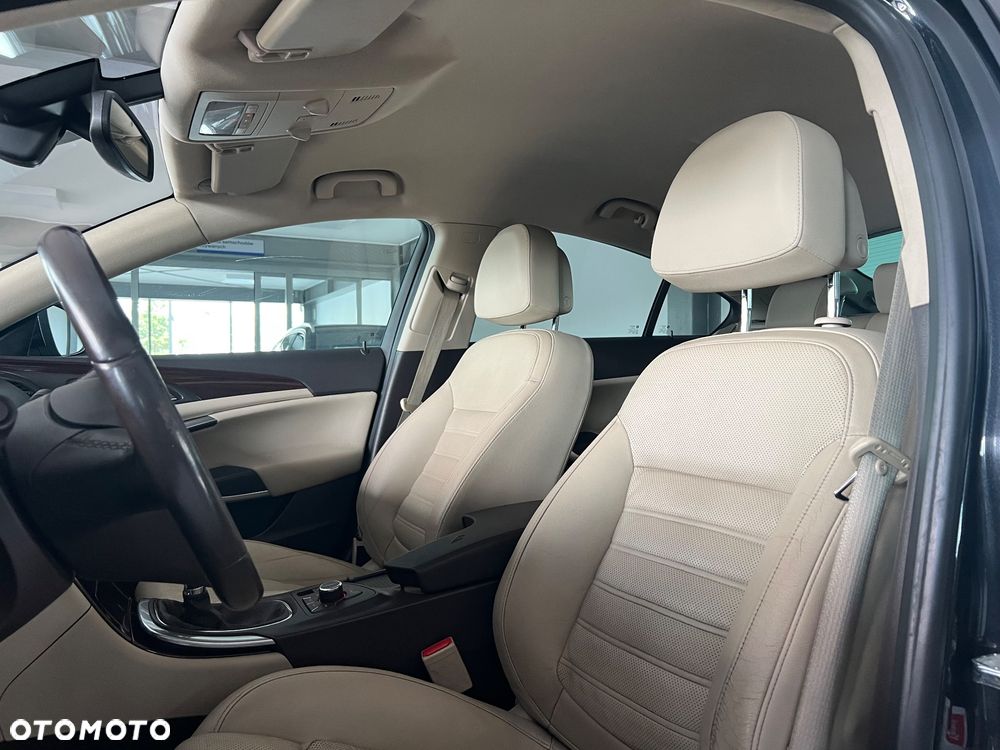 Opel Insignia 2.0 CDTI Cosmo 4x4 S&S - 18