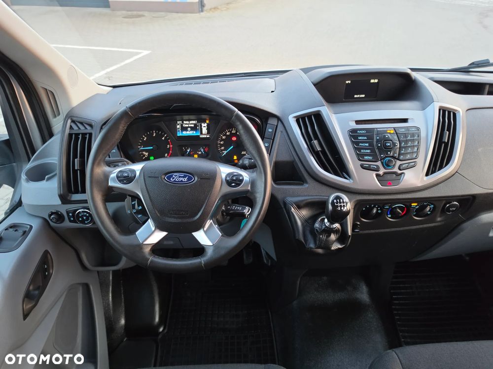 Ford Transit - 6