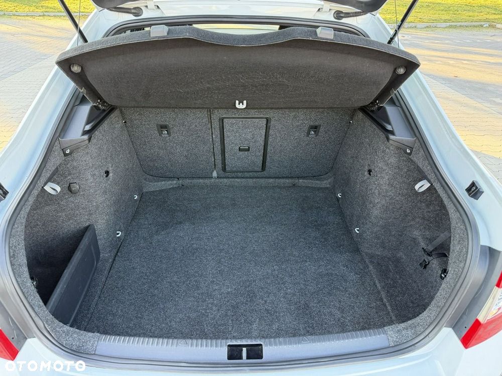 Skoda Octavia 2.0 TDI DSG RS - 38