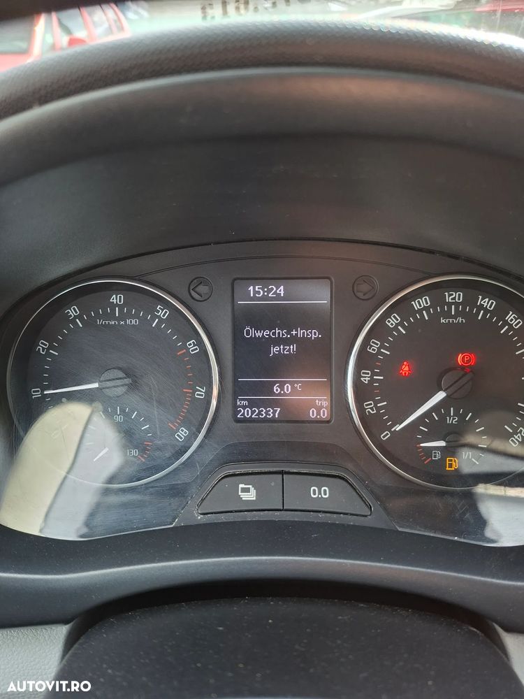 Skoda Fabia 1.2 HTP Elegance - 10