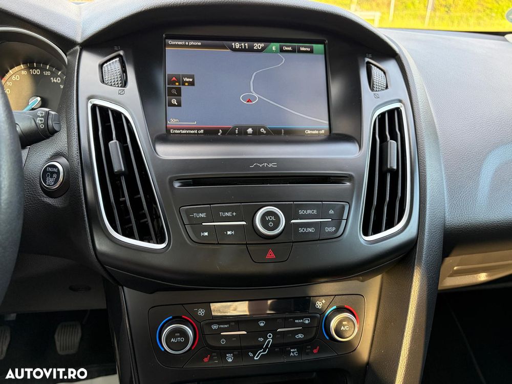 Ford Focus 1.5 EcoBoost Start-Stopp-System TITANIUM - 30