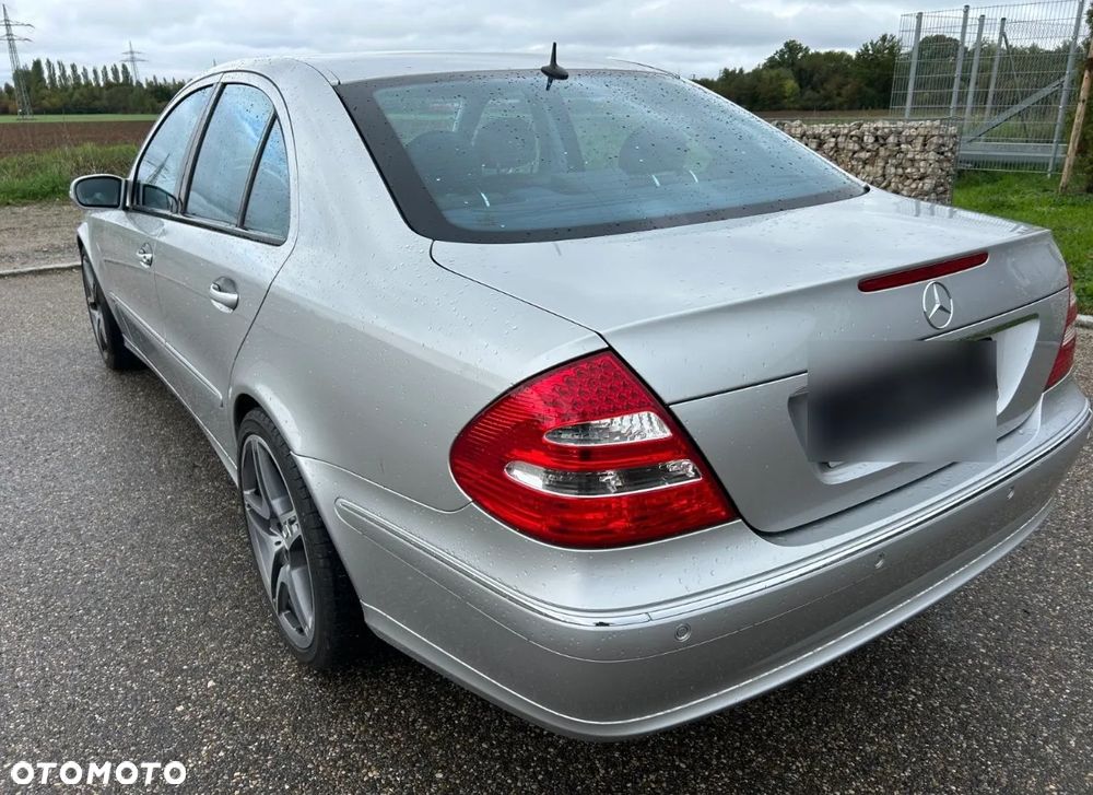 Mercedes-Benz Klasa E 500 Avantgarde - 12