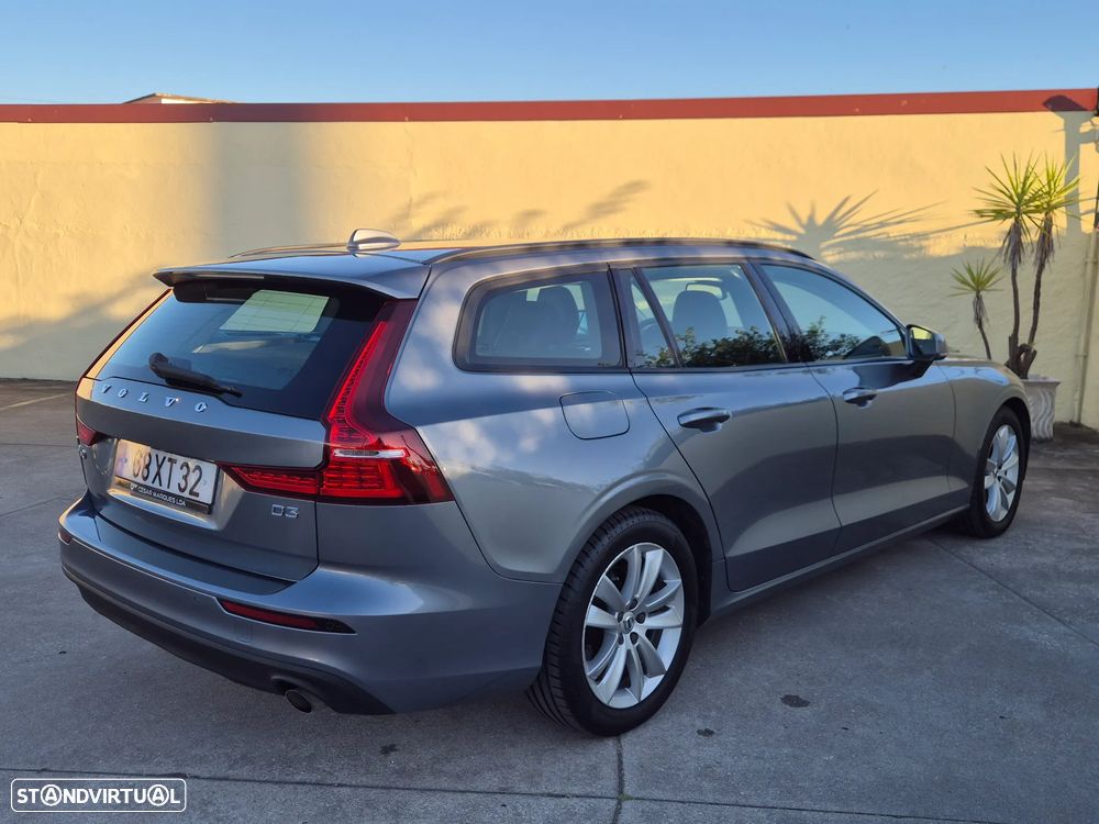 Volvo V60 2.0 D3 Momentum Plus - 20