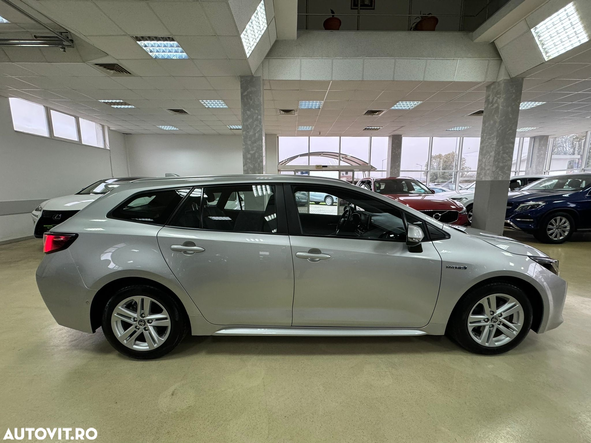 Toyota Corolla 1.8 HSD Business - 5