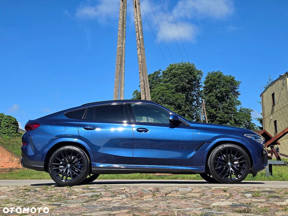 BMW X6 xDrive40d mHEV - 38