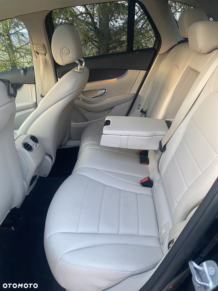 Mercedes-Benz GLC 220 d 4-Matic - 6