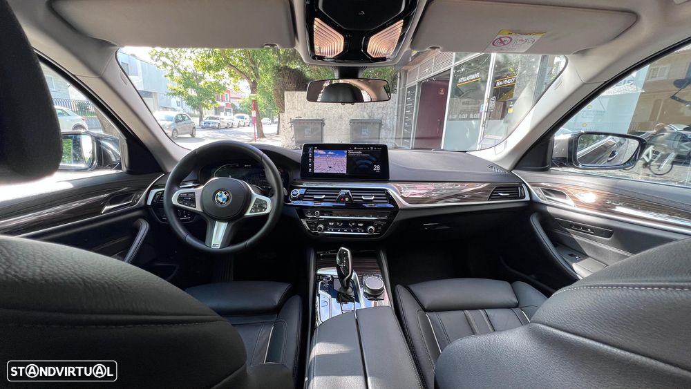 BMW 530 e Line Luxury - 13