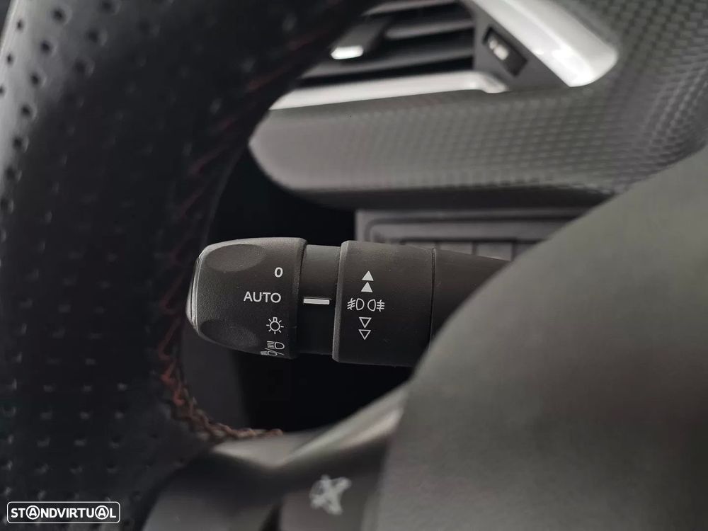 Peugeot 208 1.2 PureTech GT Line EAT6 - 22
