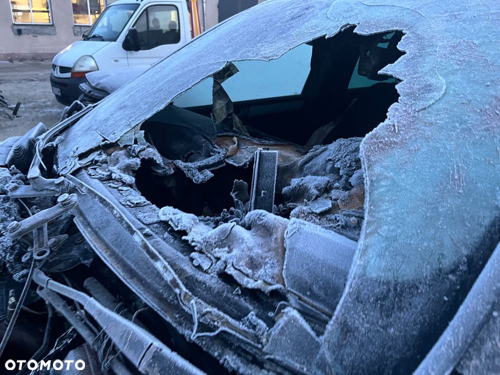 Volkswagen Touareg - 4