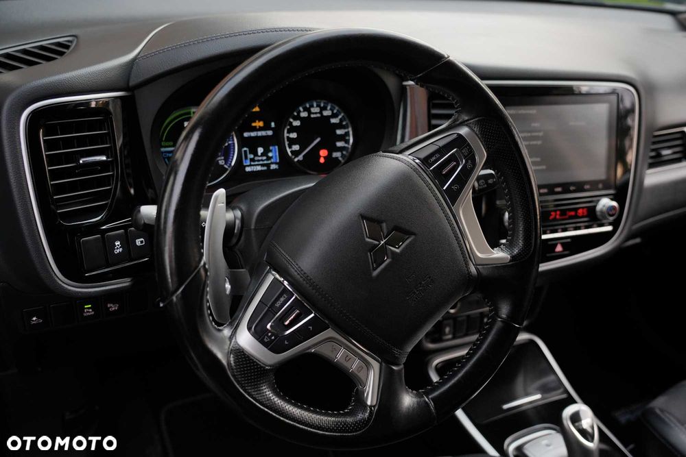 Mitsubishi Outlander - 5