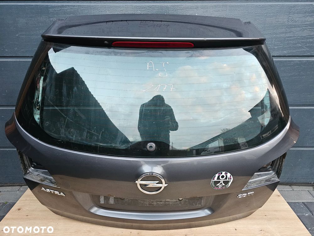 KLAPA BAGAŻNIKA OPEL ASTRA J KOMBI Z177