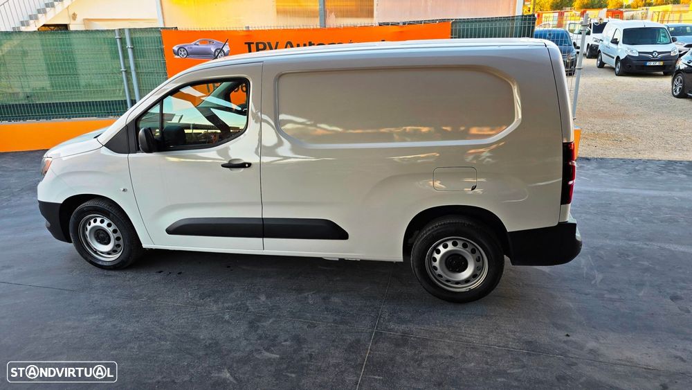 Opel Combo 1.5 CDTi L2H1 Essentia - 16