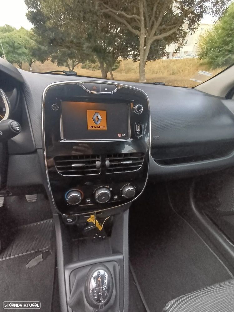 Renault Clio Sport Tourer 1.5 dCi Dynamique S - 16