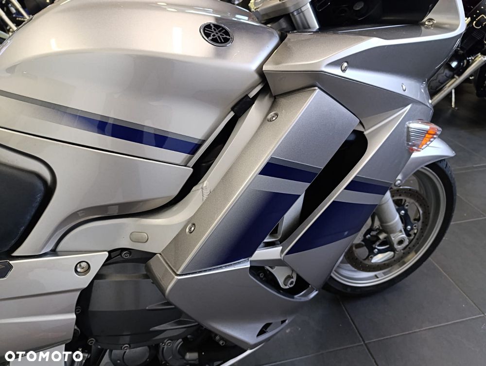 Yamaha FJR - 17