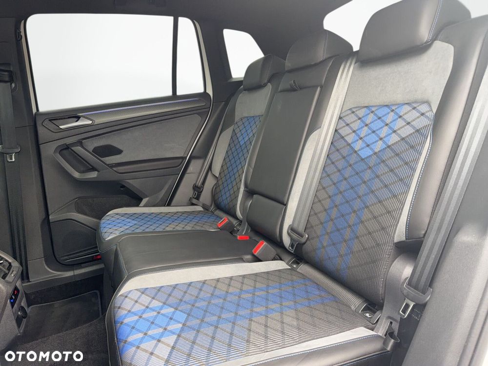 Volkswagen Tiguan - 14