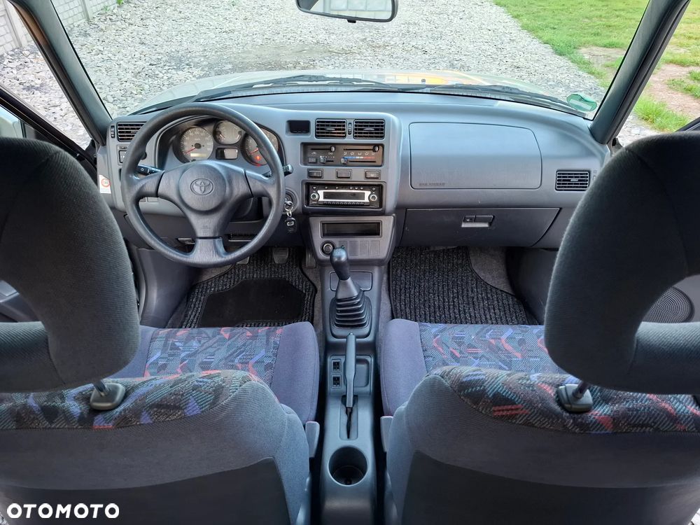 Toyota RAV4 2.0 Special - 7