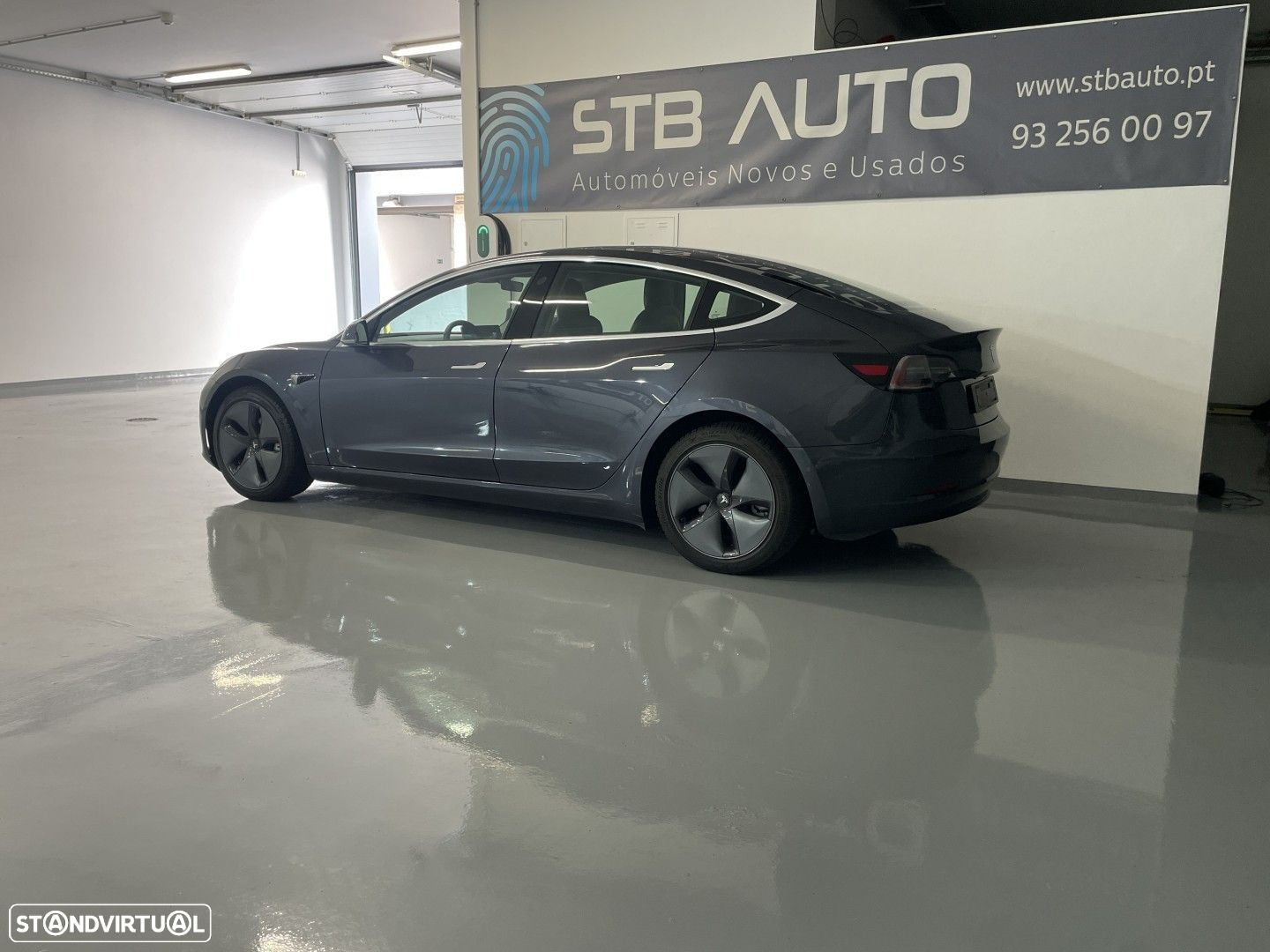 Tesla Model 3 Long-Range Dual Motor AWD - 16