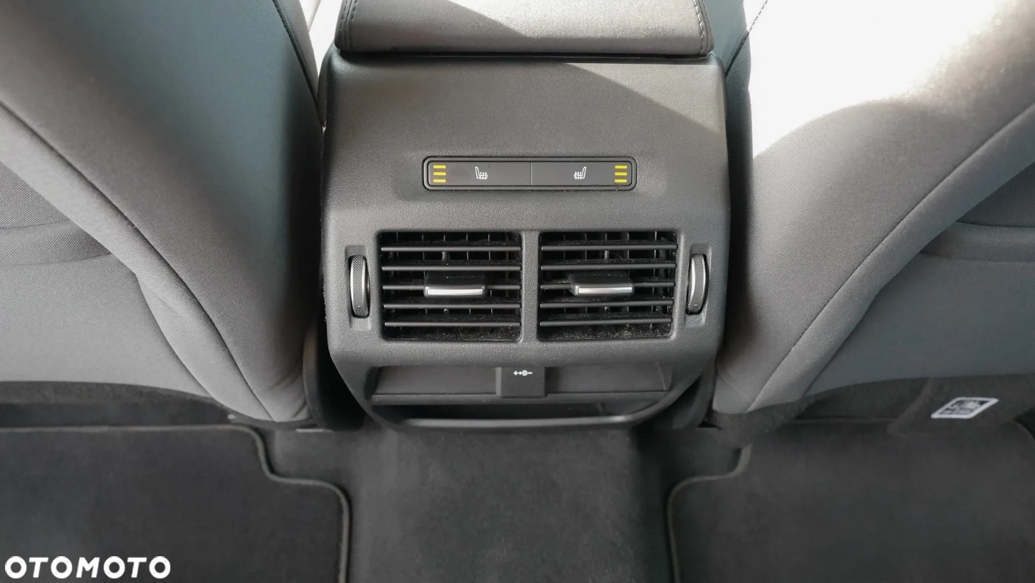Land Rover Discovery Sport D165 - 26