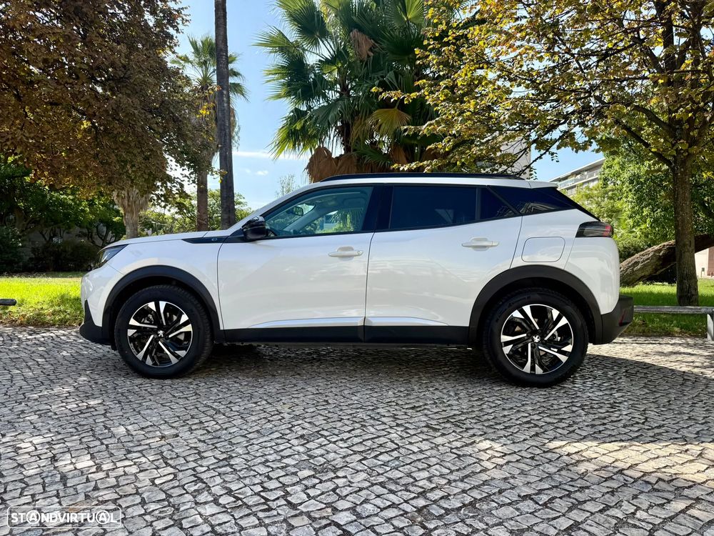 Peugeot e-2008 Allure - 13