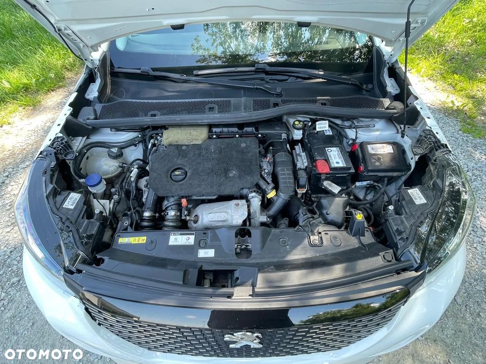 Peugeot 2008 1.5 BlueHDi Allure Pack S&S EAT8 - 15